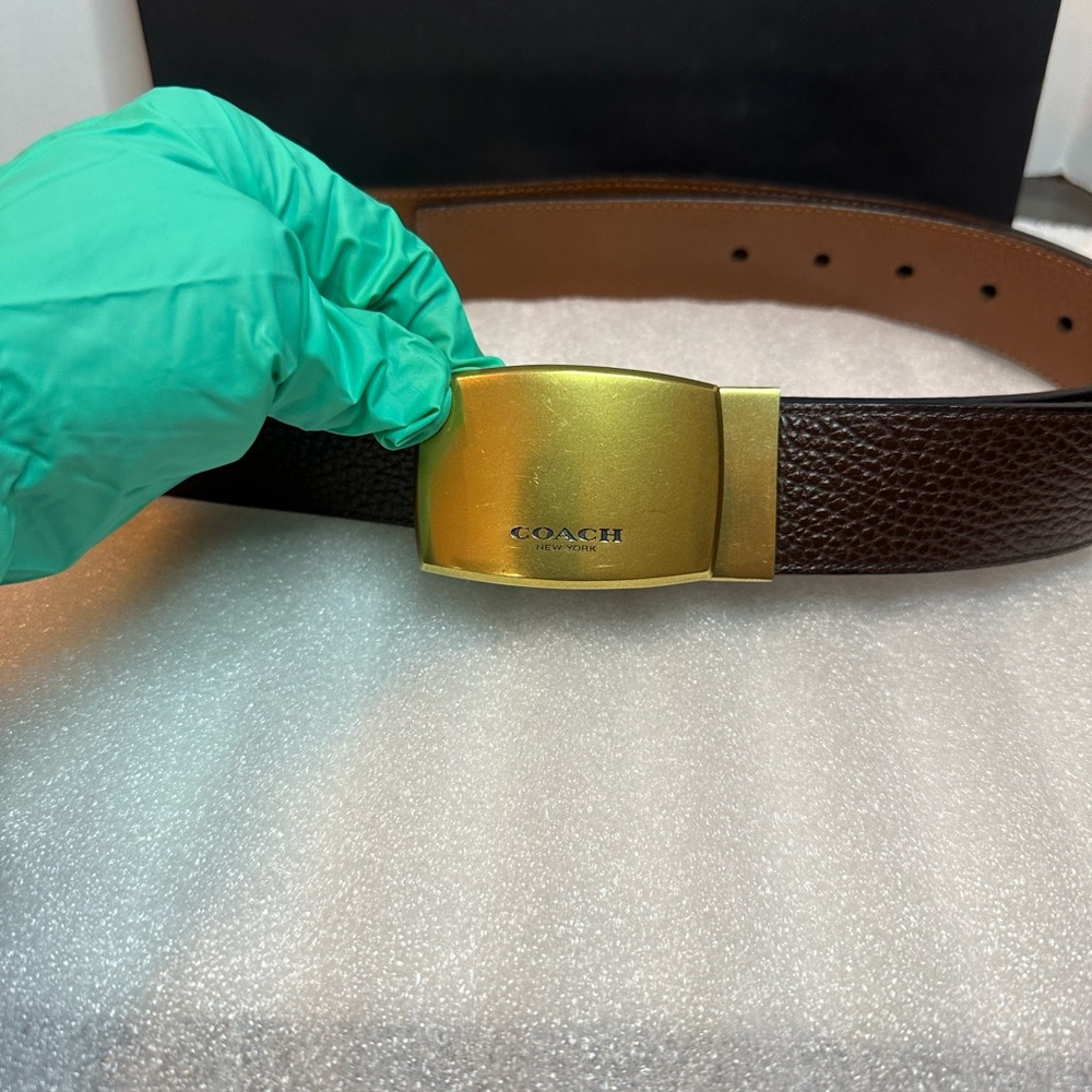 Men’s Coach reversible Brown/dark brown Leather Belt with Gold Buckle… - Picture 3 of 7